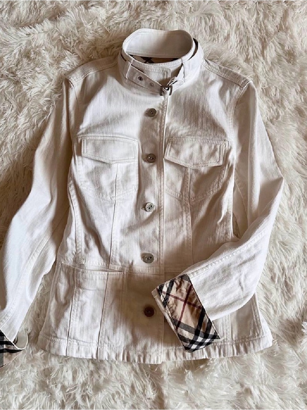 BURBERRY LONDON White Jacket with Nova Check Belt